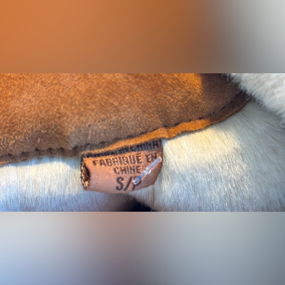 UGG Shearling/ Suede Coat with hood. Mid length, size small, excellent condition - Picture 6 of 7